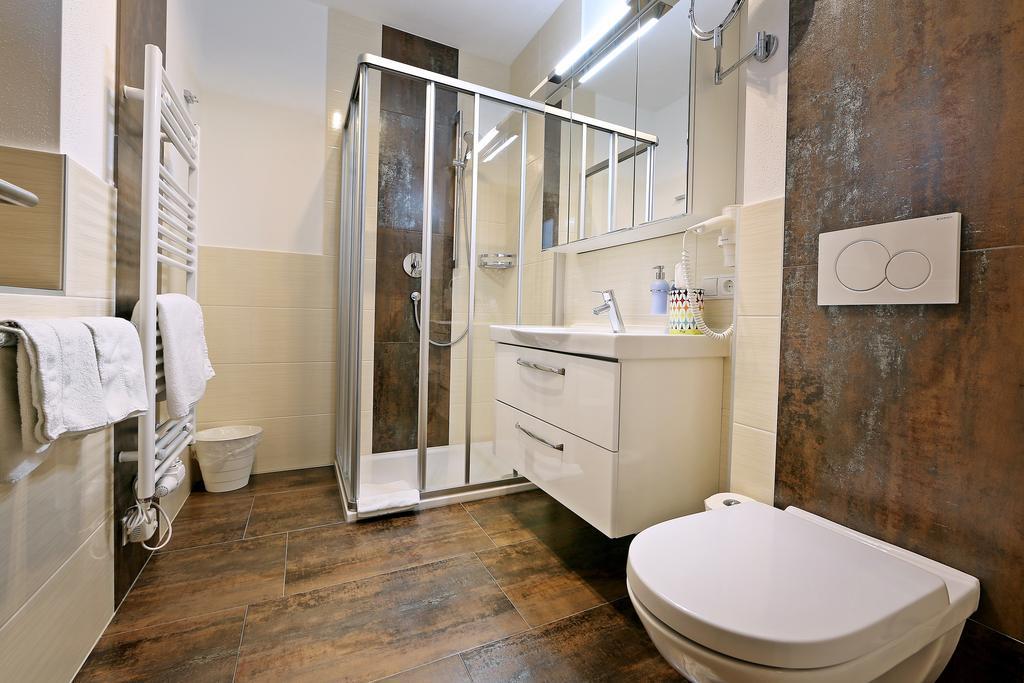 Landhaus & Apartment Taxach Ried im Zillertal Eksteriør billede
