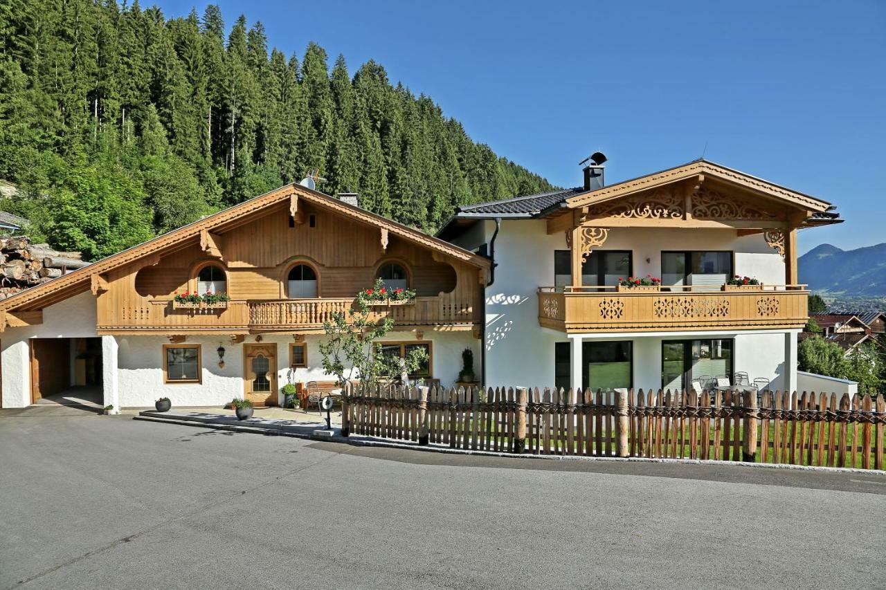Landhaus & Apartment Taxach Ried im Zillertal Eksteriør billede